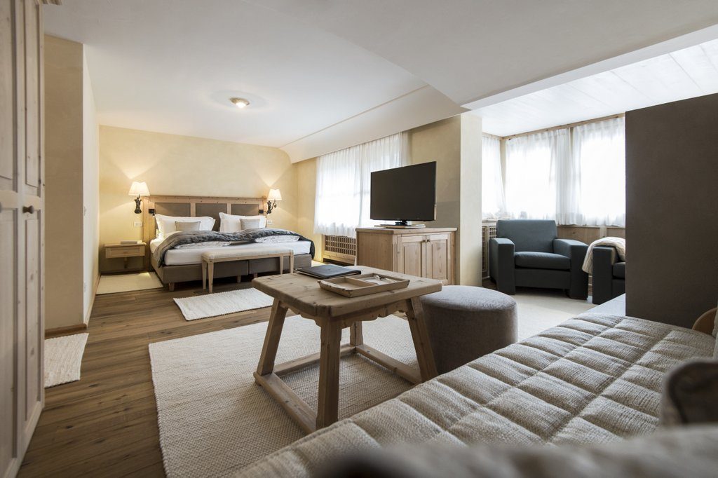 Skiing the Sud Tyrol