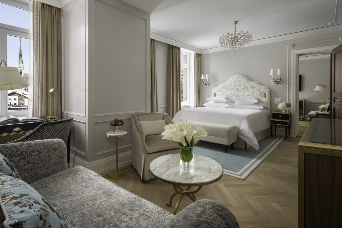 5 Deluxe Double Room 420 WEB
