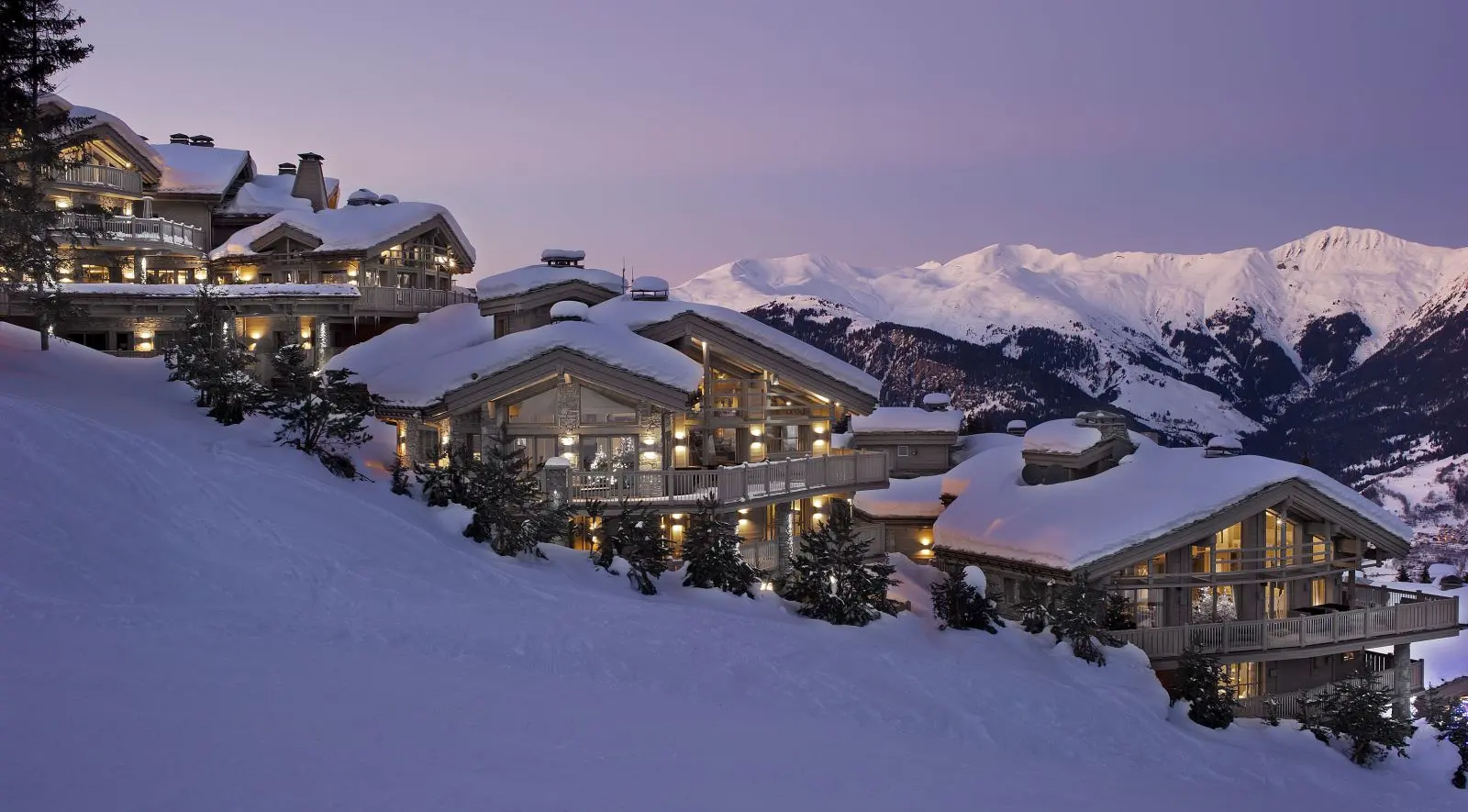 https://www.ski-i.com/Hotel Le K2 Palace, Courchevel