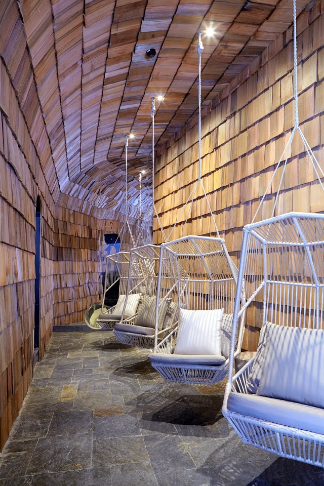 Hotel Des Dromonts Avoriaz - Swing seats in a relaxing area