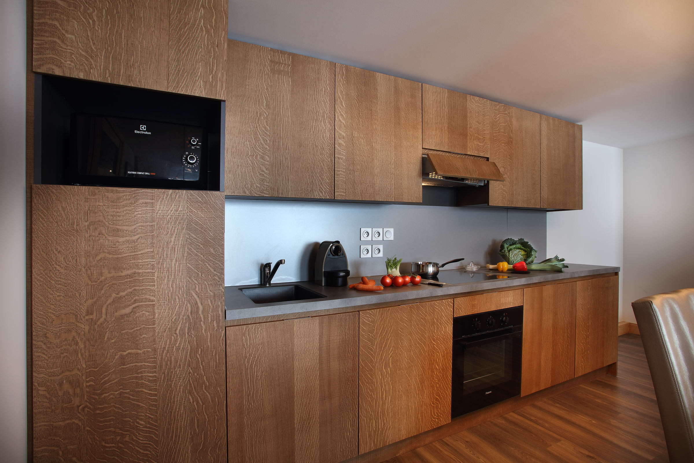 Residence La Source des Arcs, Les Arcs - kitchen with coffee machine